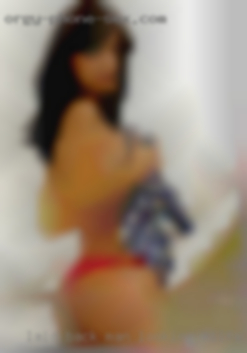 Laid back man looking milfs for fun near Calgary!!