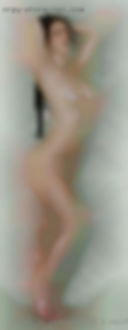 Size 16 looking with a waist and big swingers boobs from North Carolina.